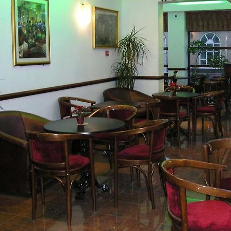 Kings Paget Hotel West Drayton  Extérieur photo