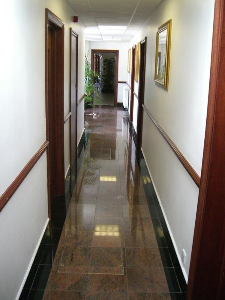 Kings Paget Hotel West Drayton  Extérieur photo
