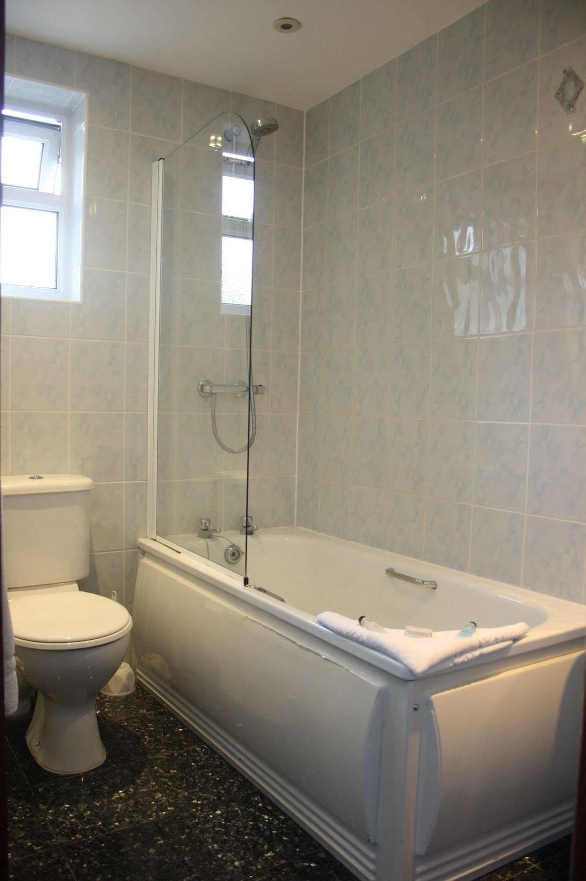 Kings Paget Hotel West Drayton  Extérieur photo
