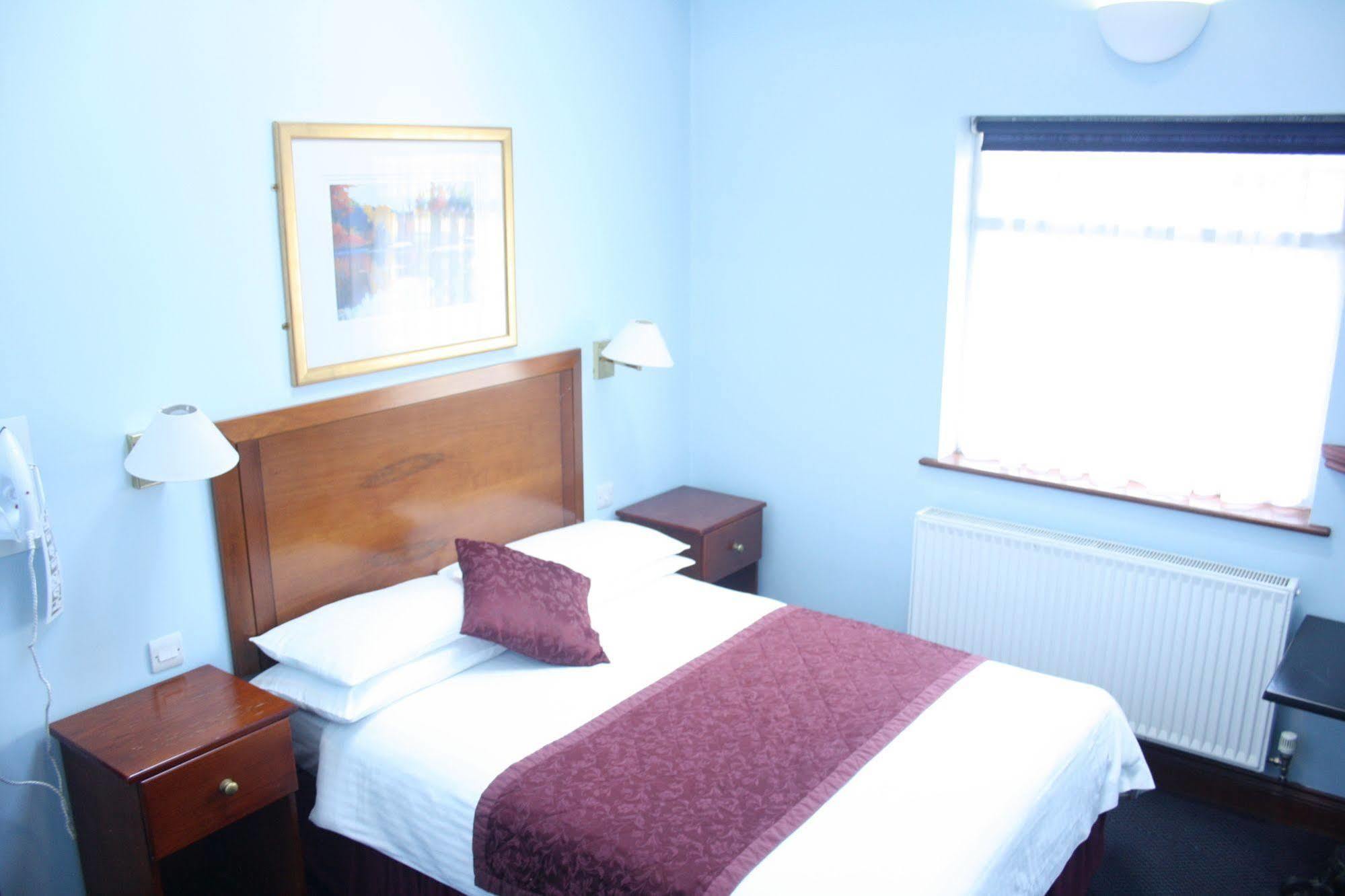 Kings Paget Hotel West Drayton  Extérieur photo