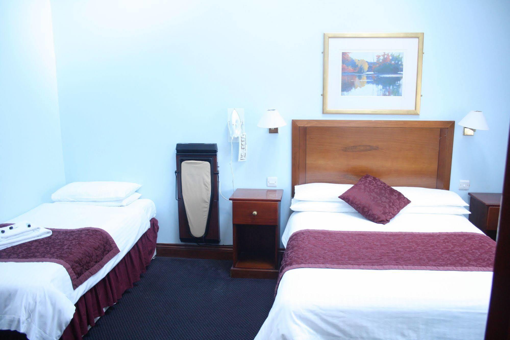 Kings Paget Hotel West Drayton  Extérieur photo