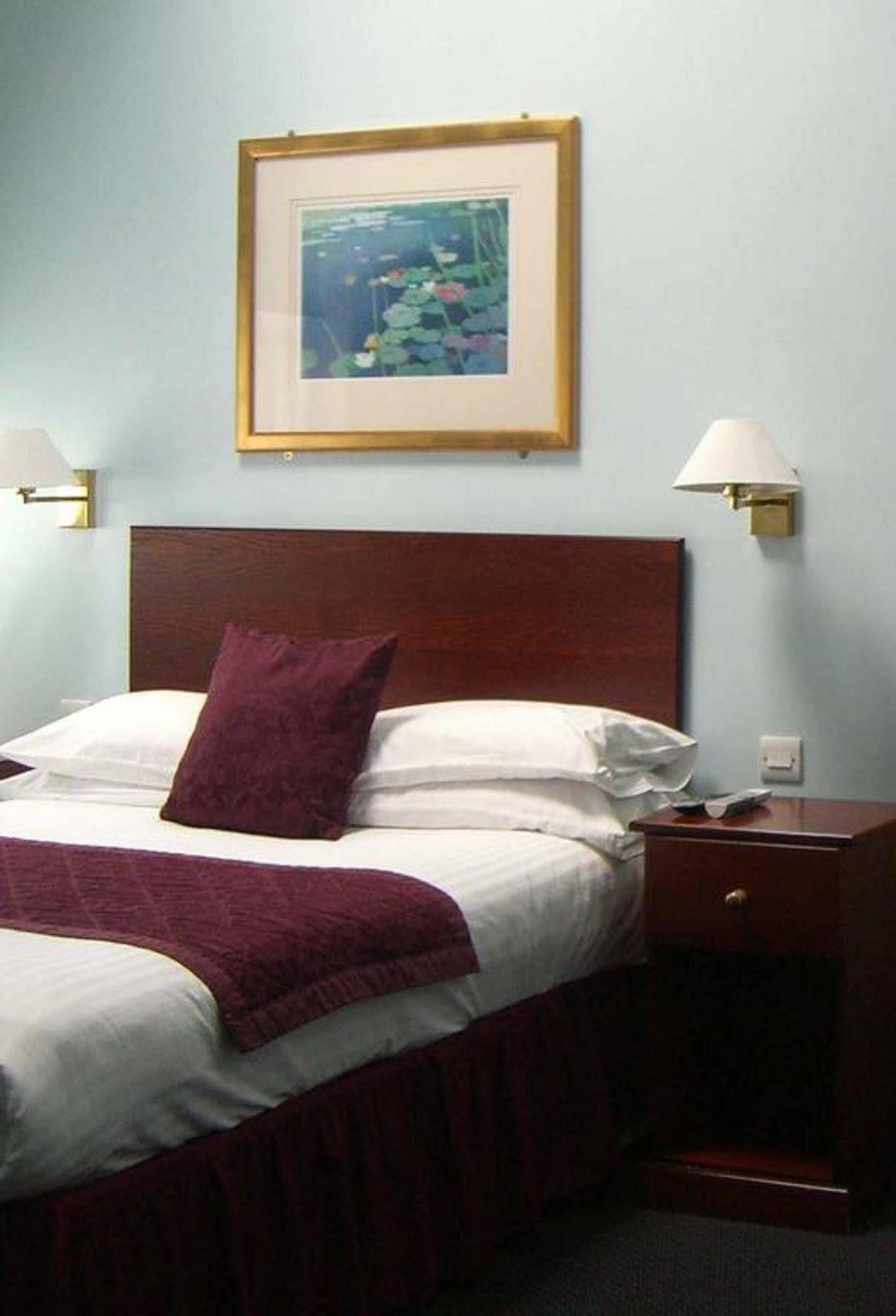Kings Paget Hotel West Drayton  Extérieur photo