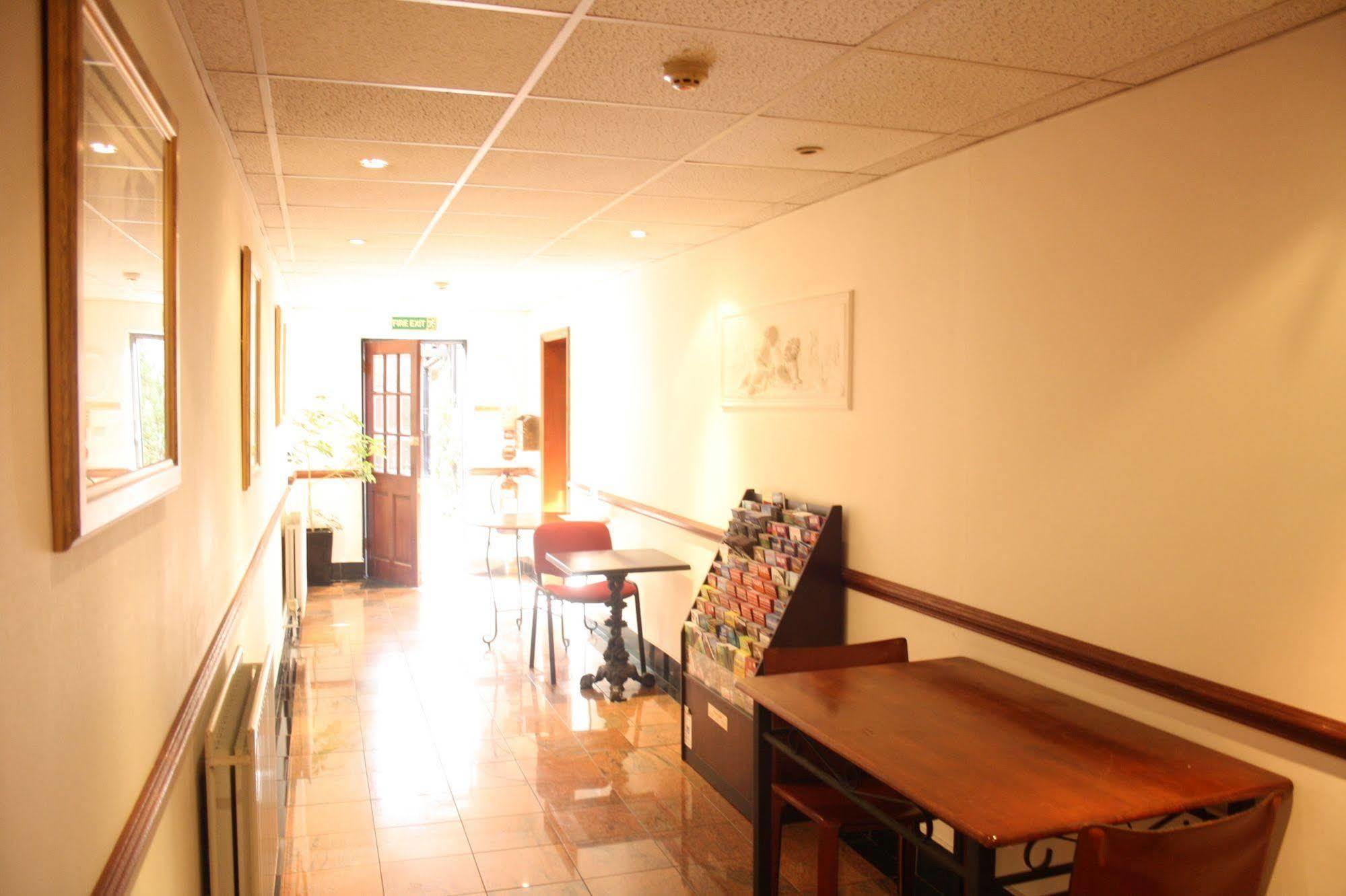 Kings Paget Hotel West Drayton  Extérieur photo